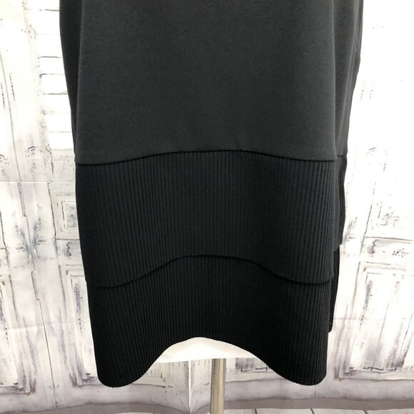 Ann Taylor Medium Solid Black Sleeveless Pleated Blouse Round Neck Pullover NWOT - Picture 3 of 8